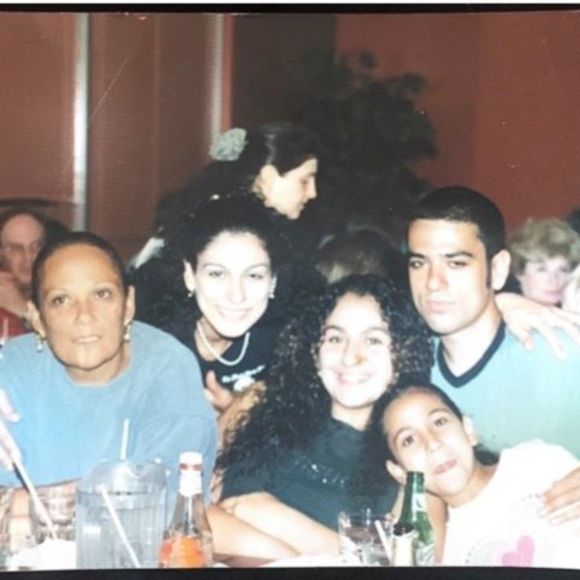 Meet your Posher, Melanie - Picture 1 of 1